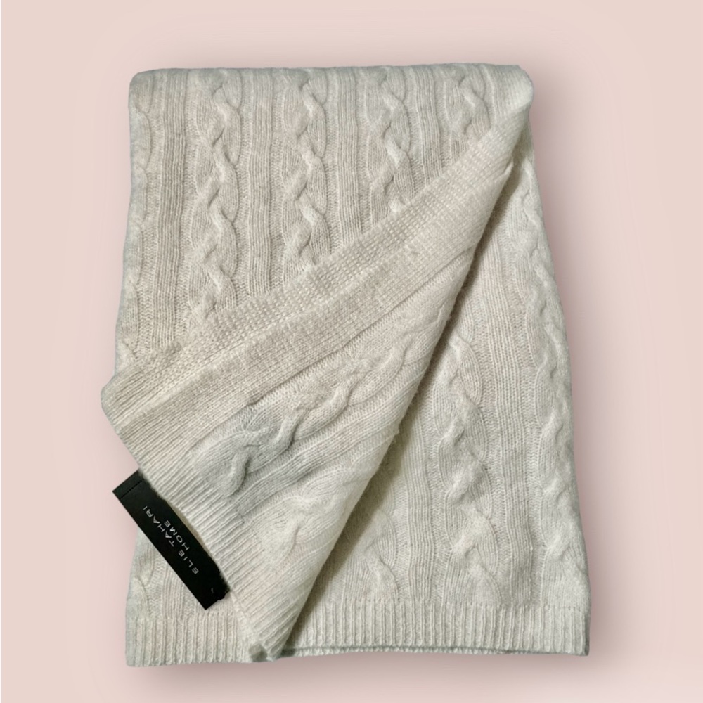 NWT Elie Tahari 100% Cashmere Cable Knit Throw